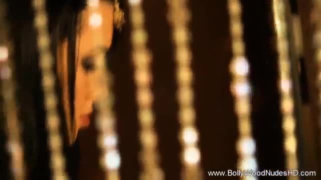 The sexiest bollywood dancer