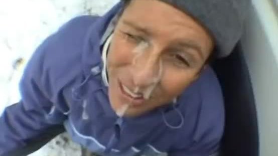 Amateur blow job in the snow